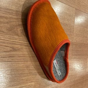 Le Clare Italian pony hair slipper
